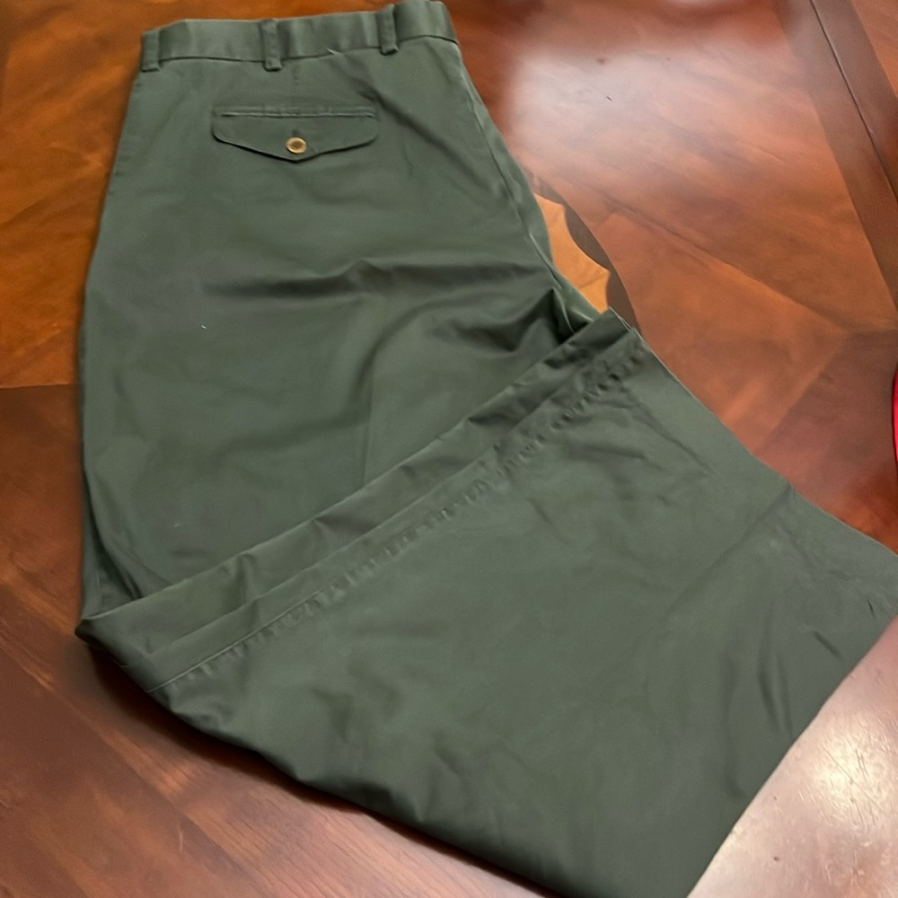 Izod forest pants